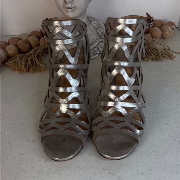 Vince Camuto Metallic Cutout Heels Size 6 - Picture 2 of 10
